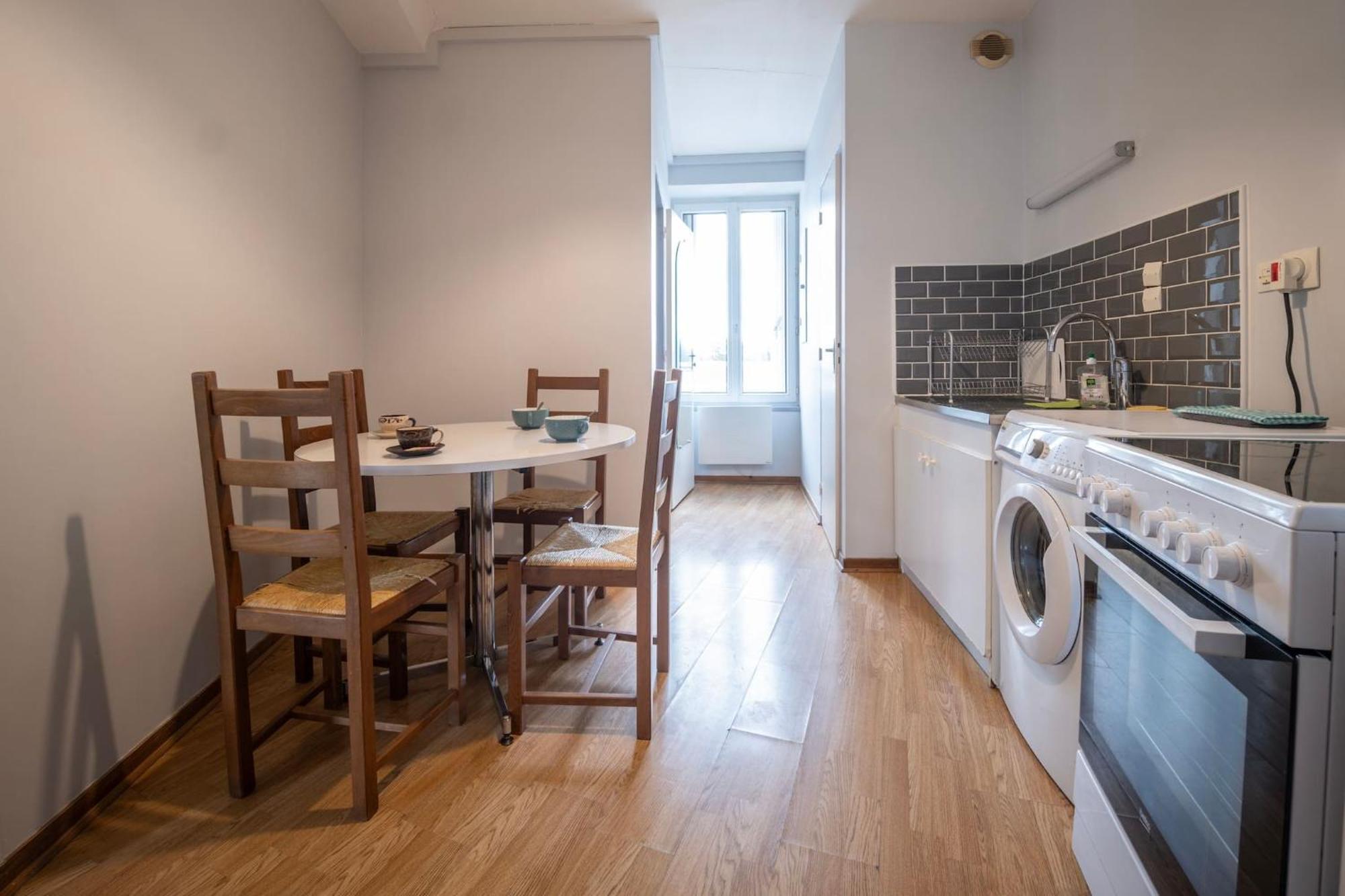 Grand Studio ✰ 35M² ✰ Centre ✰ 4Pers/2Lits ✰ Cuisine ✰ Wifi Candé Dış mekan fotoğraf